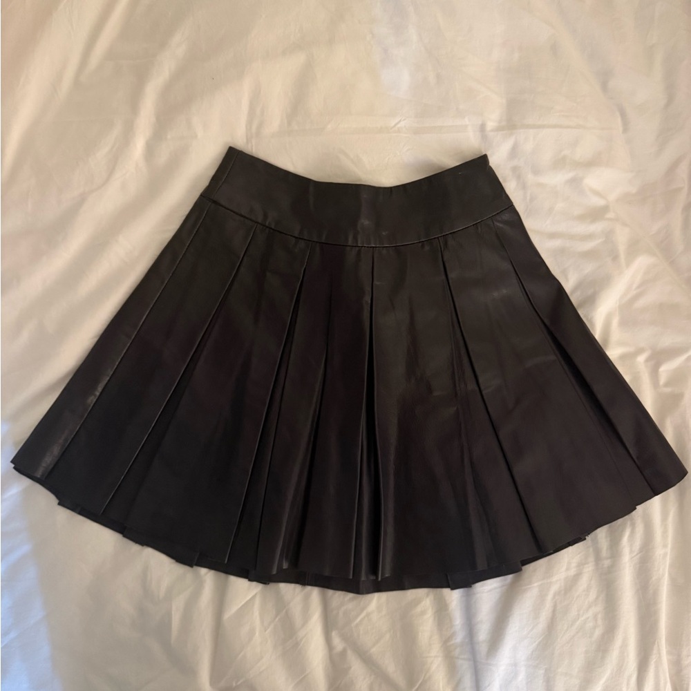 ALICE & OLIVIA Black Pleated A-Line Skirt